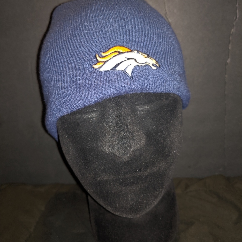 Denver Broncos Men's Skull Cap Beanie